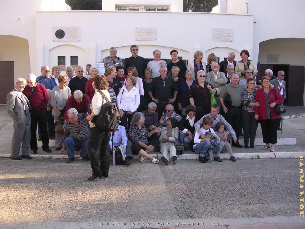 NIMES OCTOBRE 2008 PATRONAGE DE MARAVAL P1040794.JPG